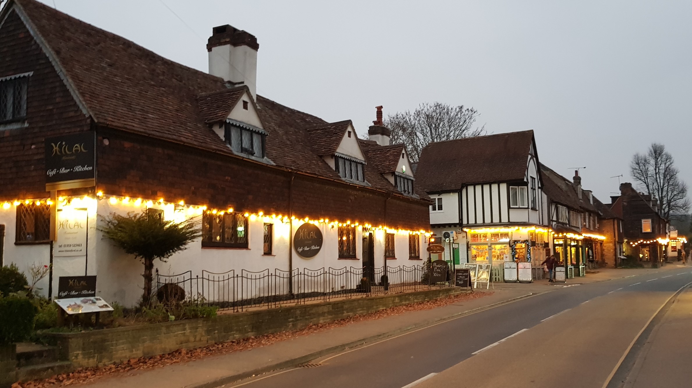 Read more about the article Lighting up Otford for Christmas